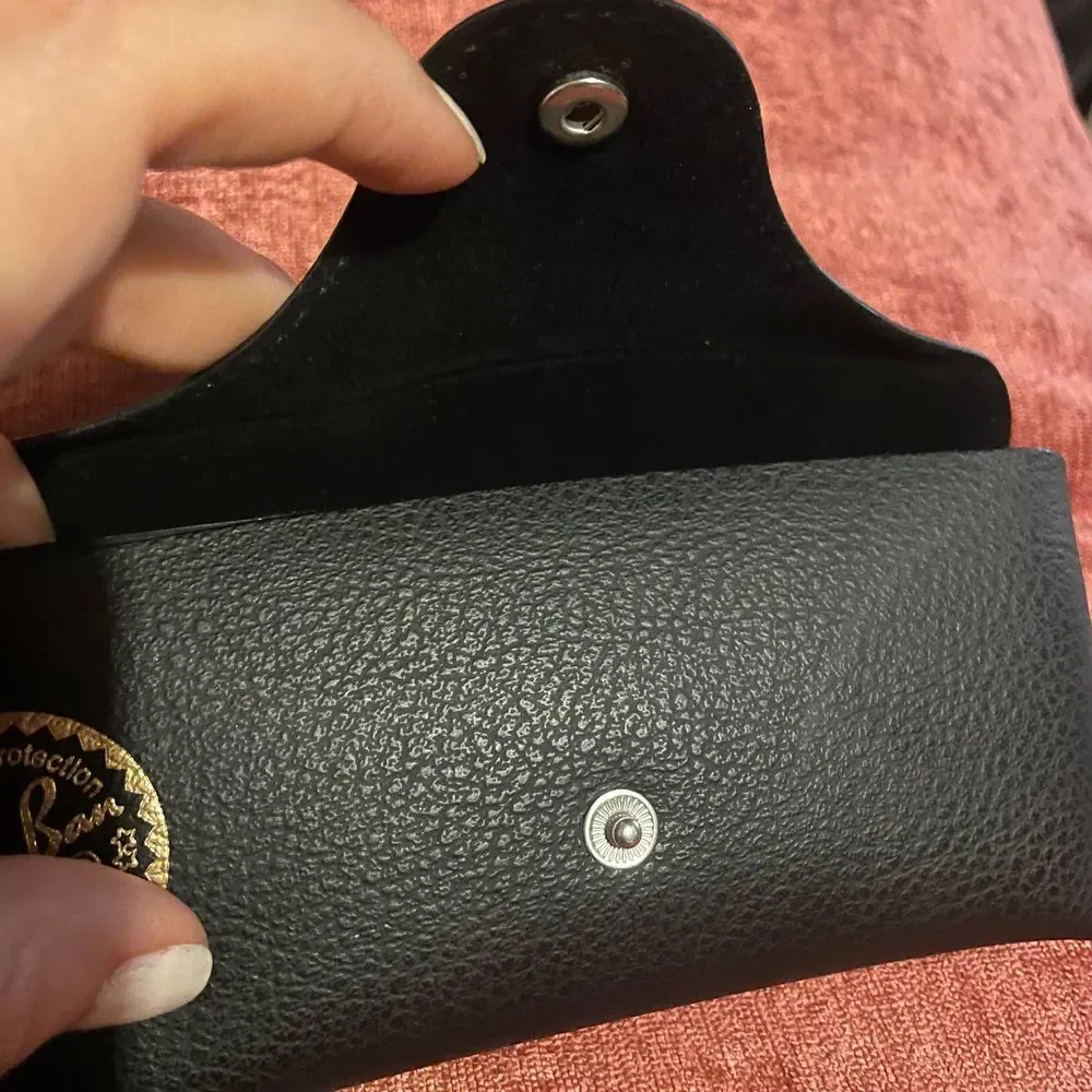 Ray-Ban aviator‎ black snap case